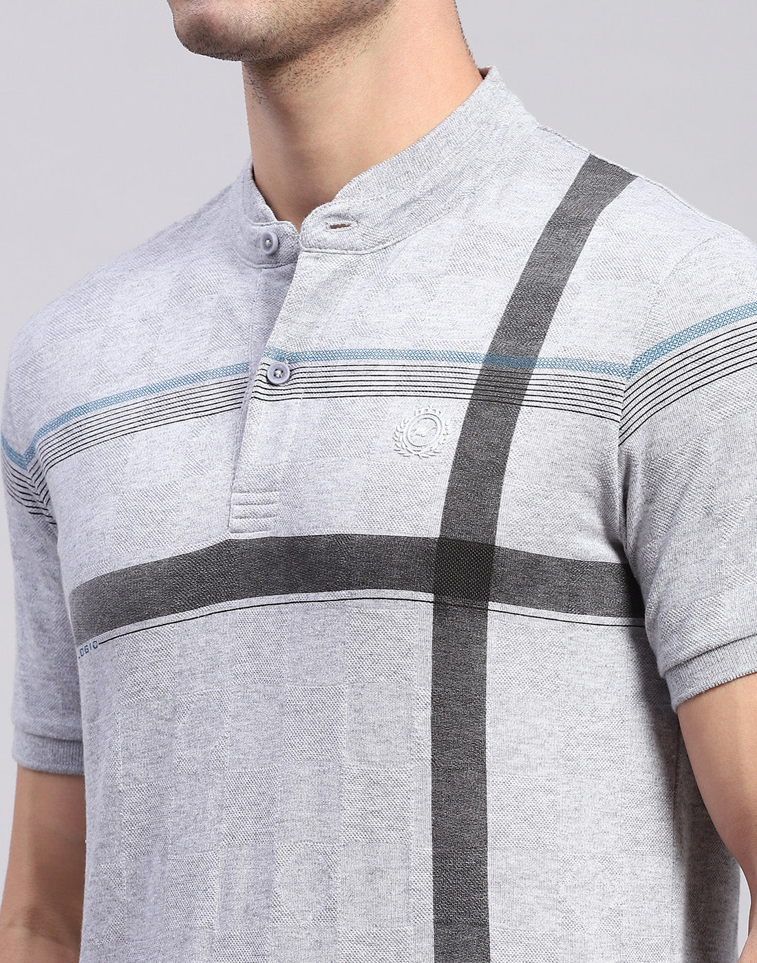 Men Grey Printed Mandarin Collar Half Sleeve T-Shirt