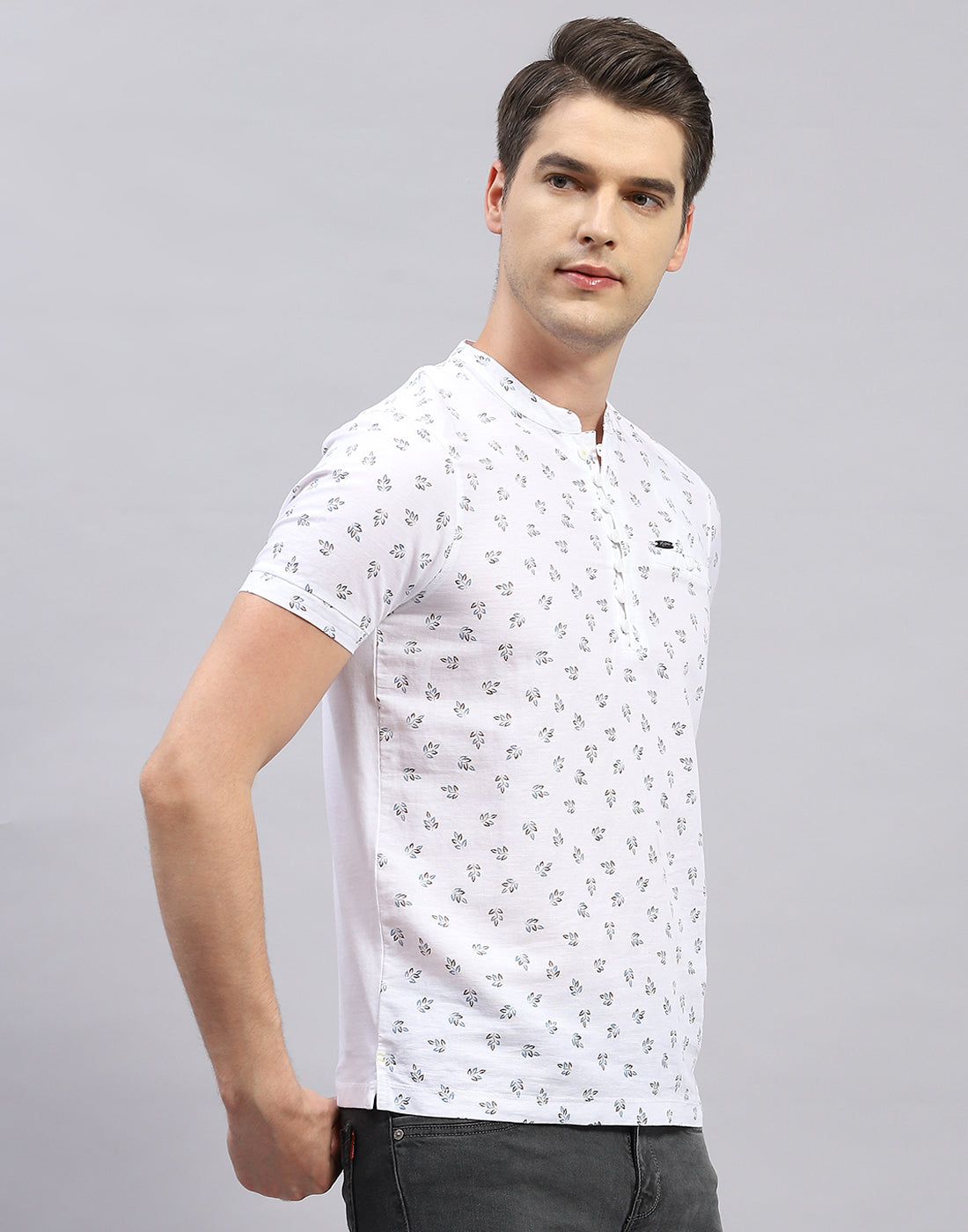 Men White Printed Band Collar Half Sleeve T-Shirt