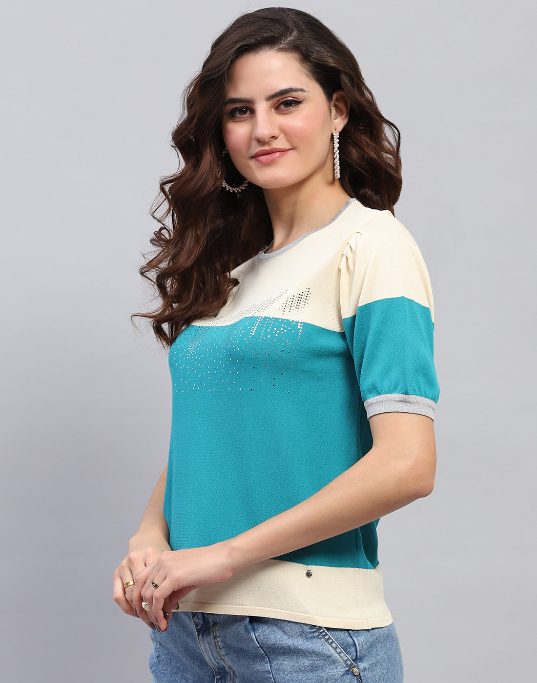 Women Cream Colourblocked Round Neck Half Sleeve Top