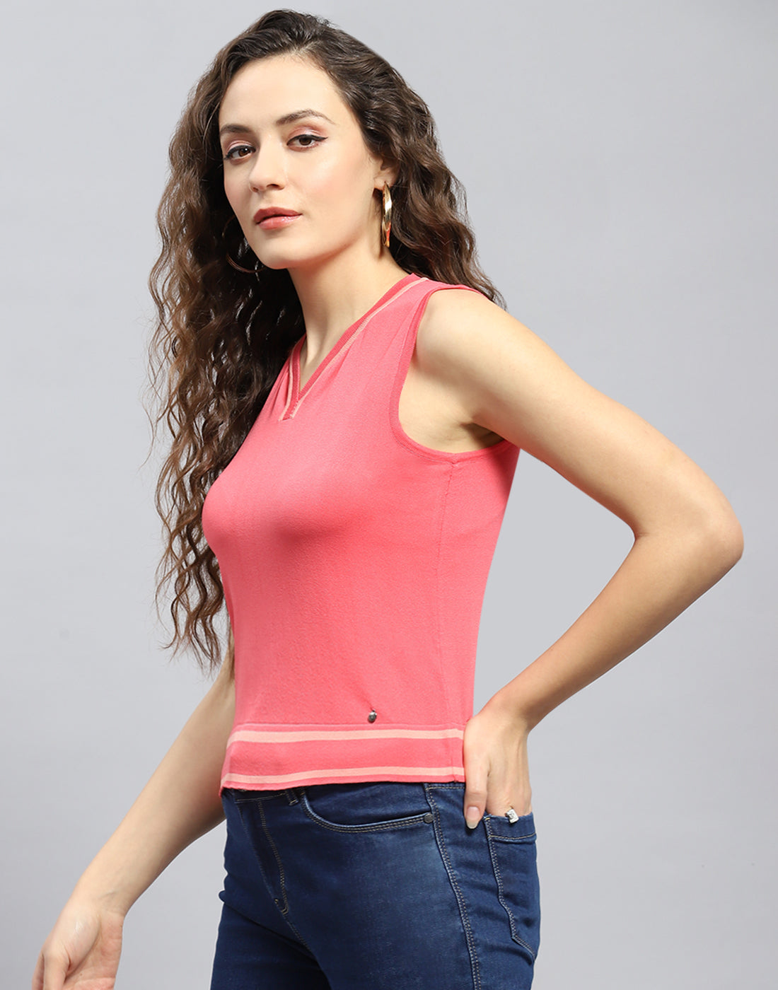 Women Pink Solid V Neck Sleeveless Top