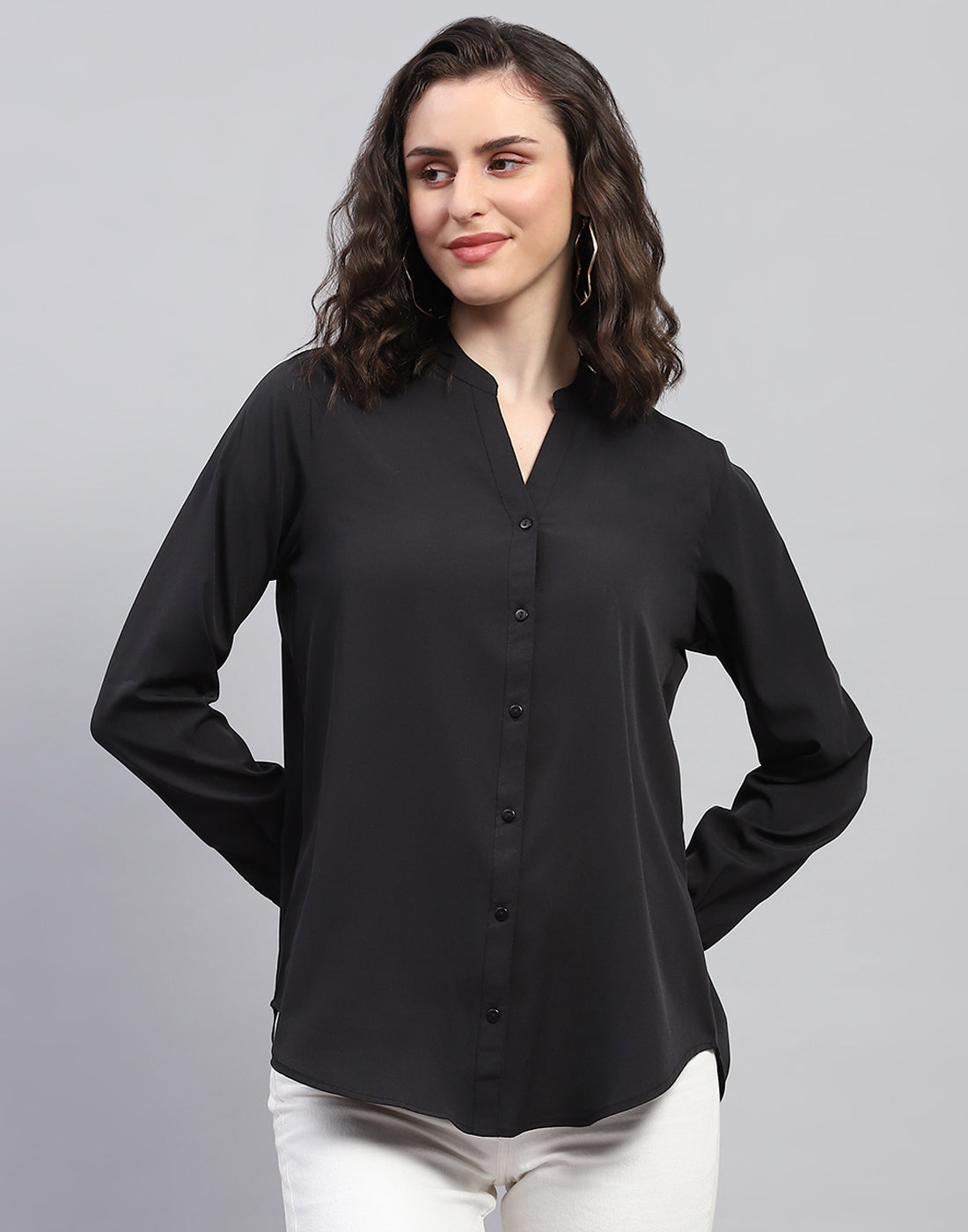 Women Black Solid Mandarin Collar Full Sleeve Top