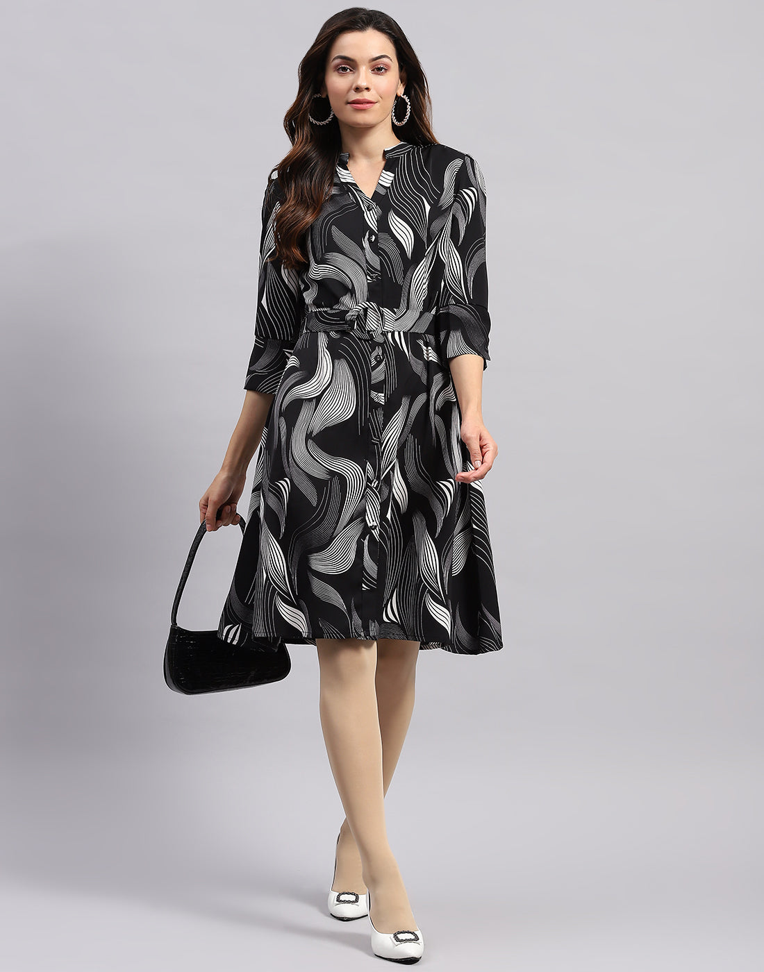 Women Black Printed V Neck 3/4 Sleeve Tunic