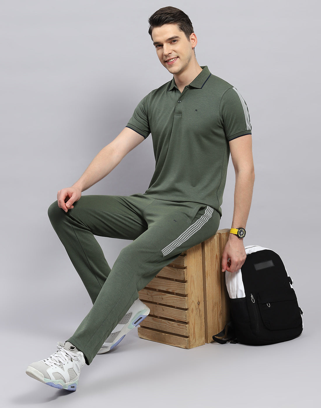 Men Olive Solid Polo Collar Half Sleeve Lower Set