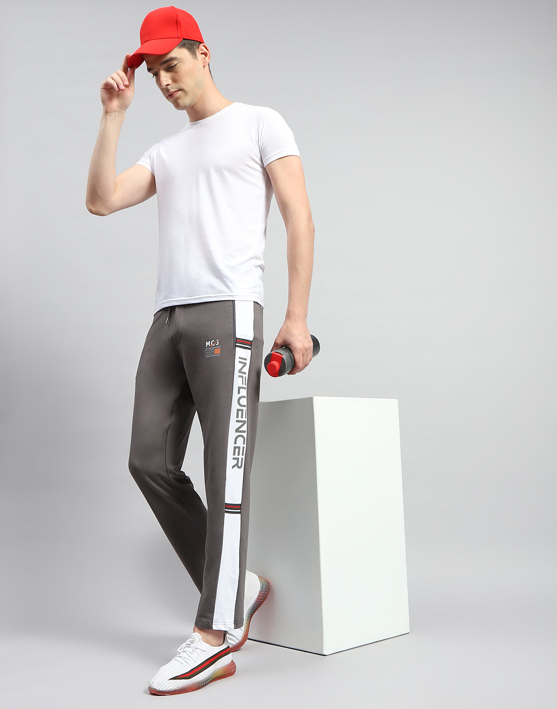 Men Dark Grey Solid Regular Fit Lower