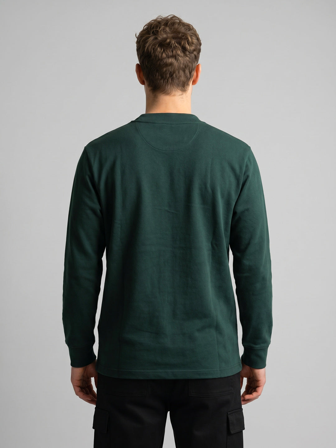 Men Green Solid Round Neck Full Sleeve Sweatshirt