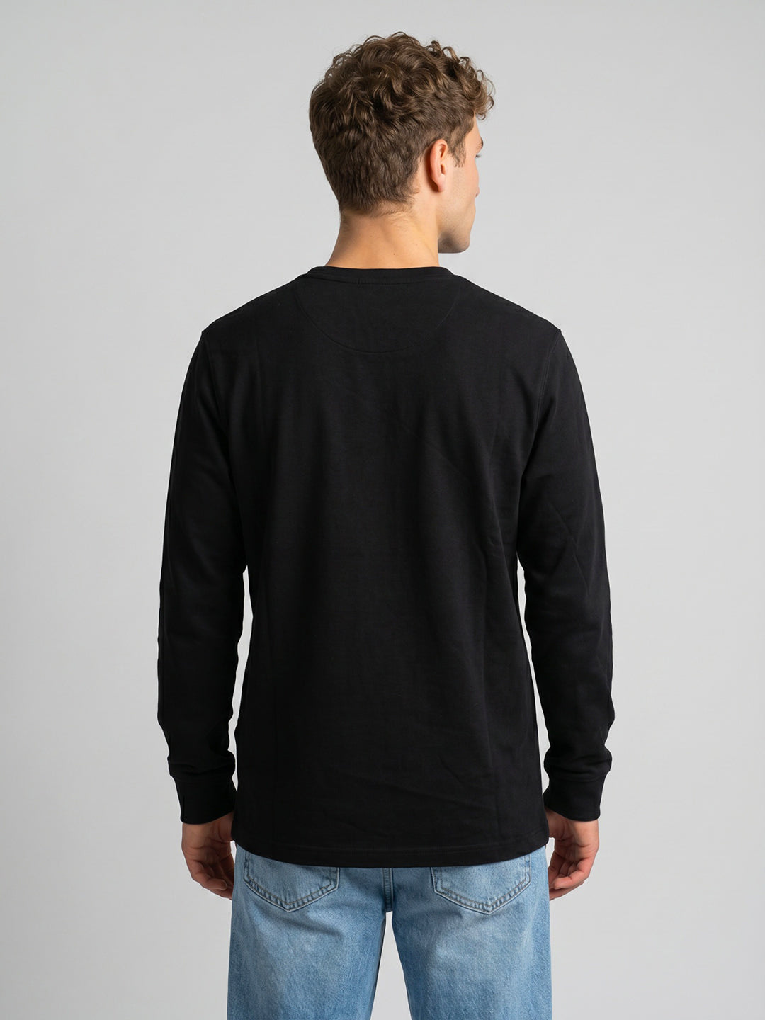 Men Black Solid Round Neck Full Sleeve T-Shirt
