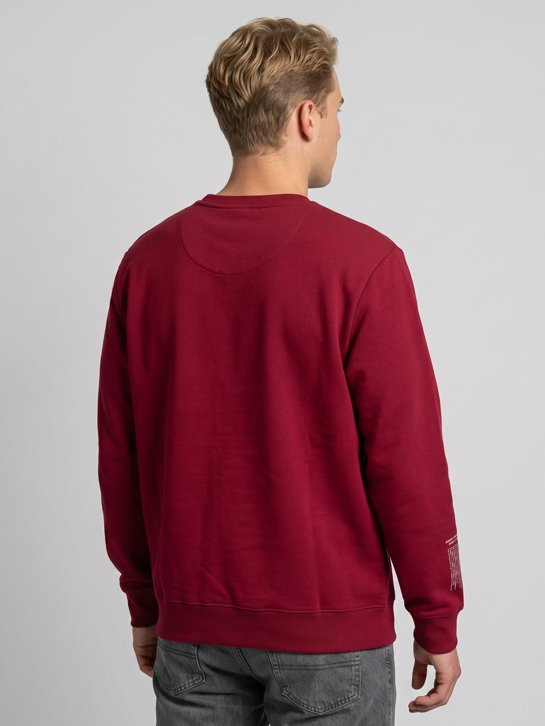 Men Red Printed Round Neck Full Sleeve Sweatshirt