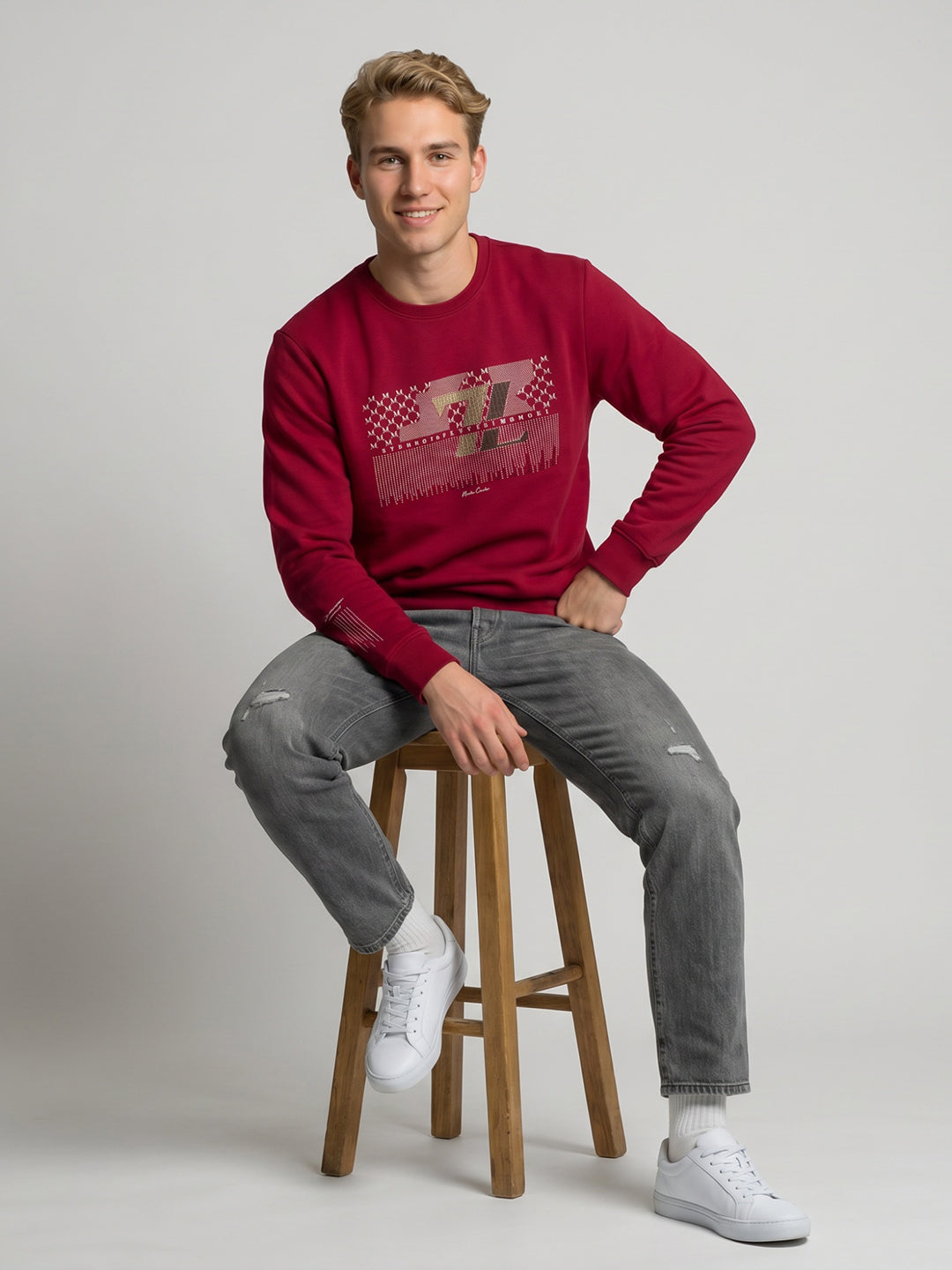 Men Red Printed Round Neck Full Sleeve Sweatshirt