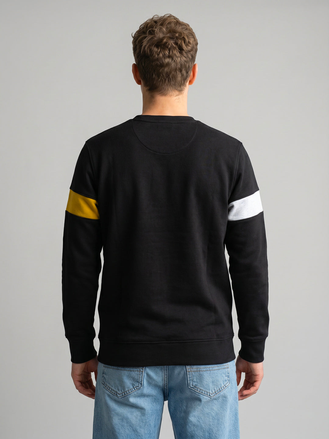 Men Green Embossed Pattern Round Neck Full Sleeve Sweatshirt