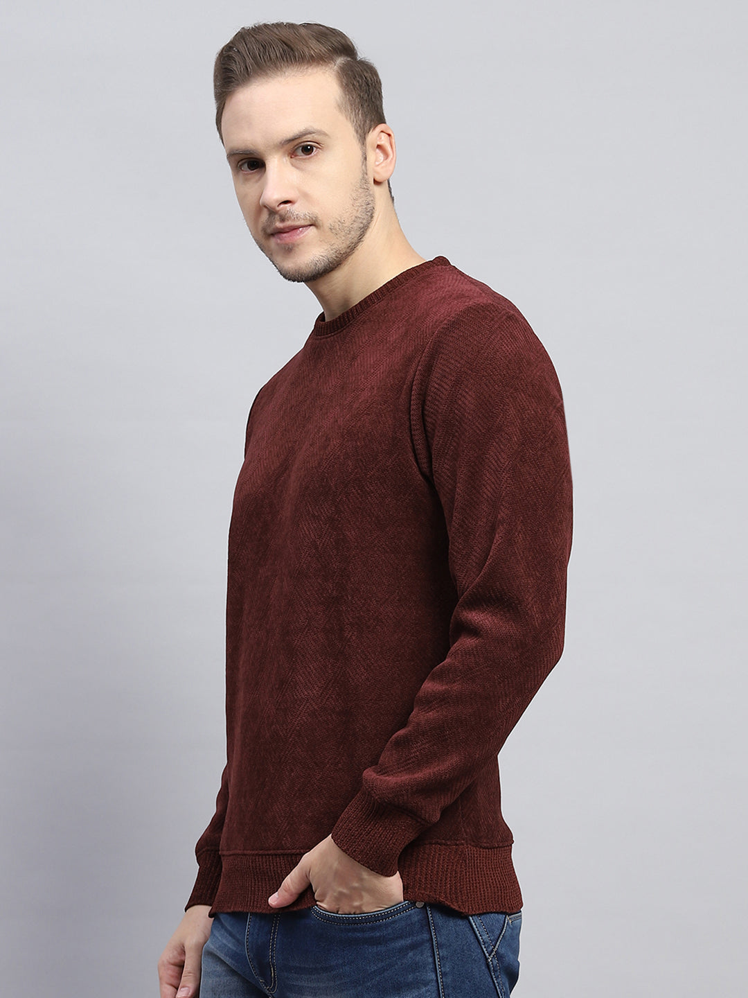 Men Rust Solid Round Neck Full Sleeve Sweatshirt