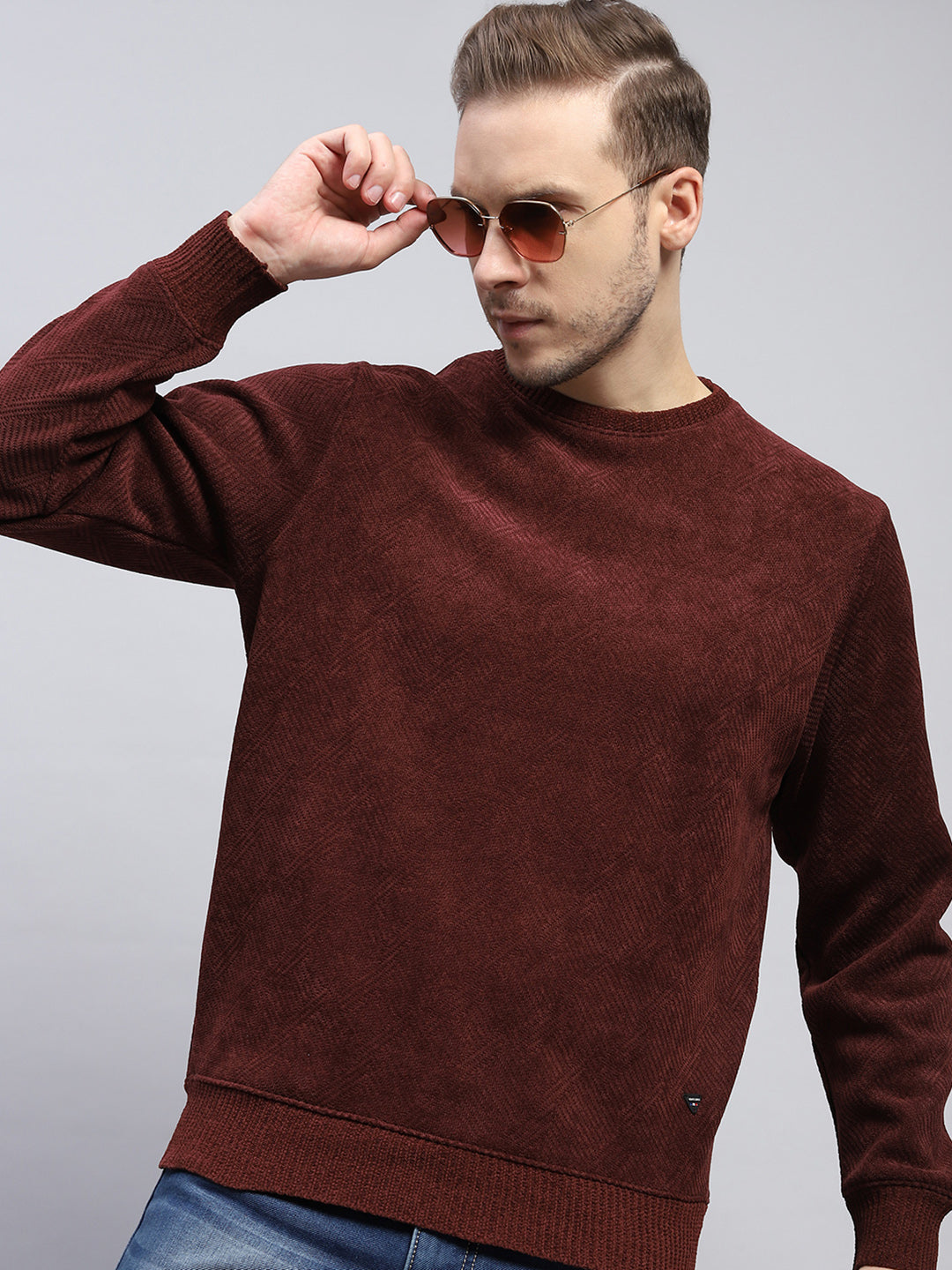 Men Rust Solid Round Neck Full Sleeve Sweatshirt