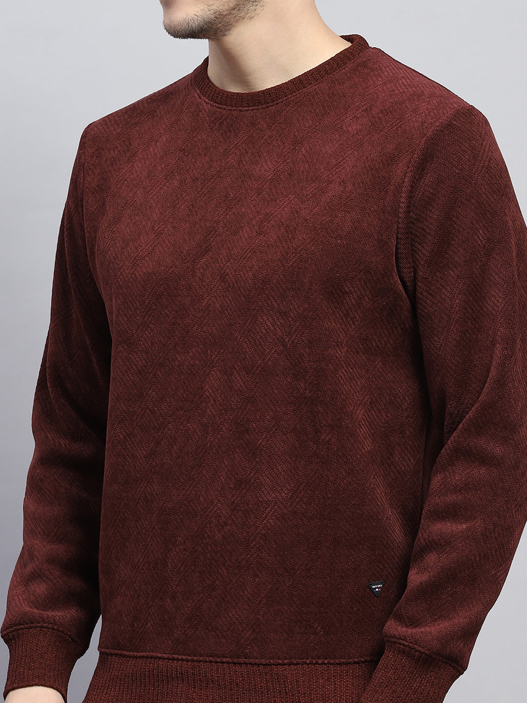 Men Rust Solid Round Neck Full Sleeve Sweatshirt