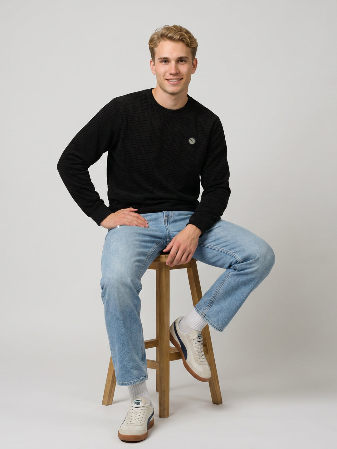 Men Black Printed Round Neck Full Sleeve Sweatshirt