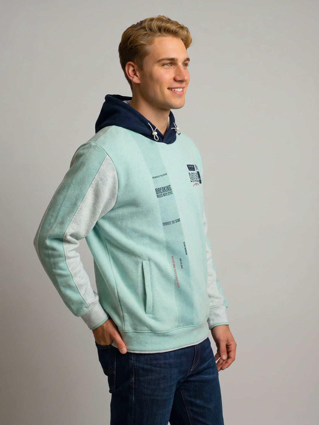 Men Green Printed Hooded Full Sleeve Sweatshirt