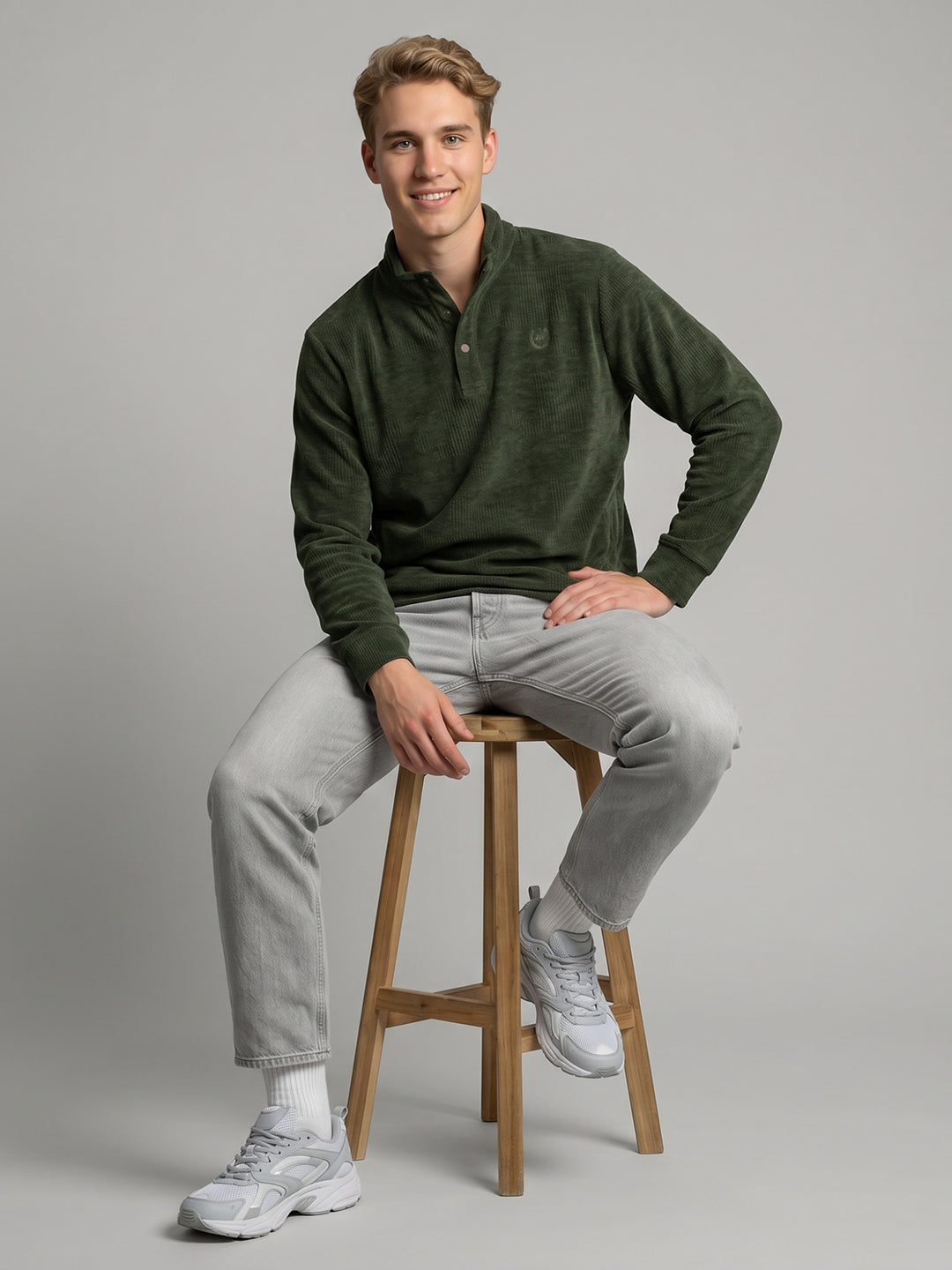 Men Green Self Design Mock Neck Full Sleeve Sweatshirt