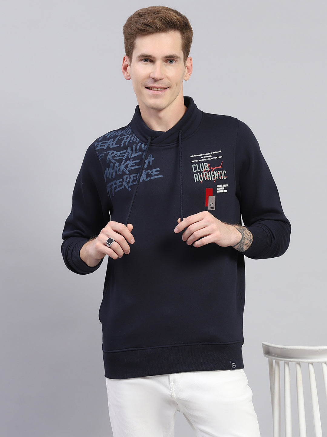 Men Blue Printed Fashion Neck Full Sleeve Sweatshirt