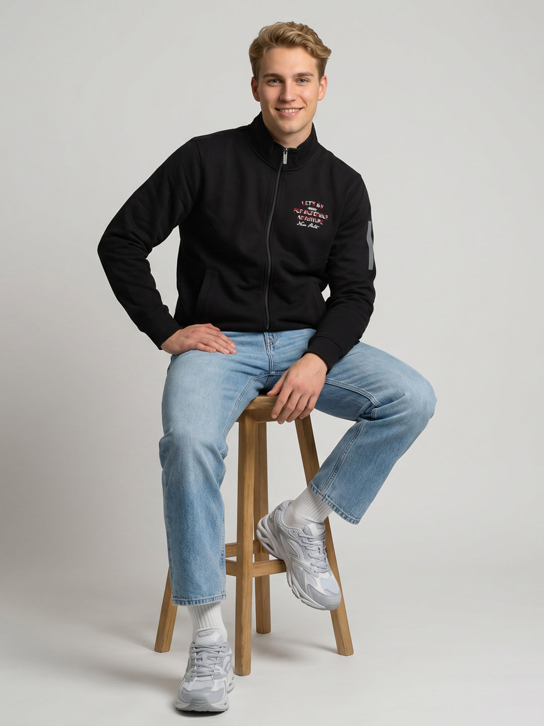 Men Black Back Printed Collar Full Sleeve Sweatshirt