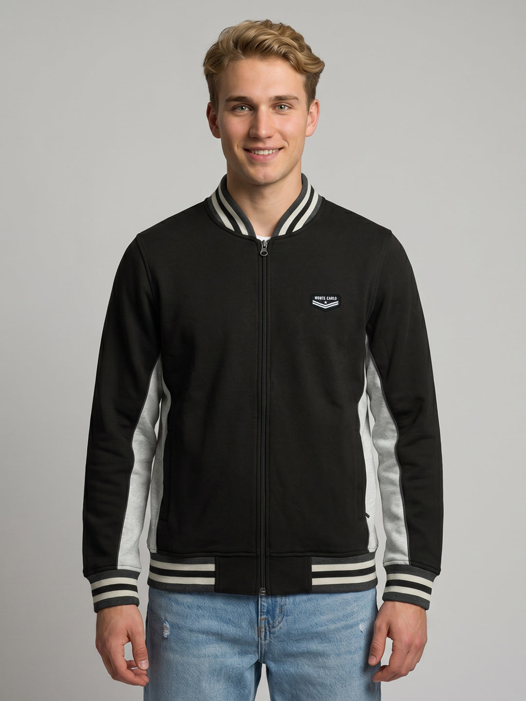 Men Black Solid Collar Full Sleeve Sweatshirt
