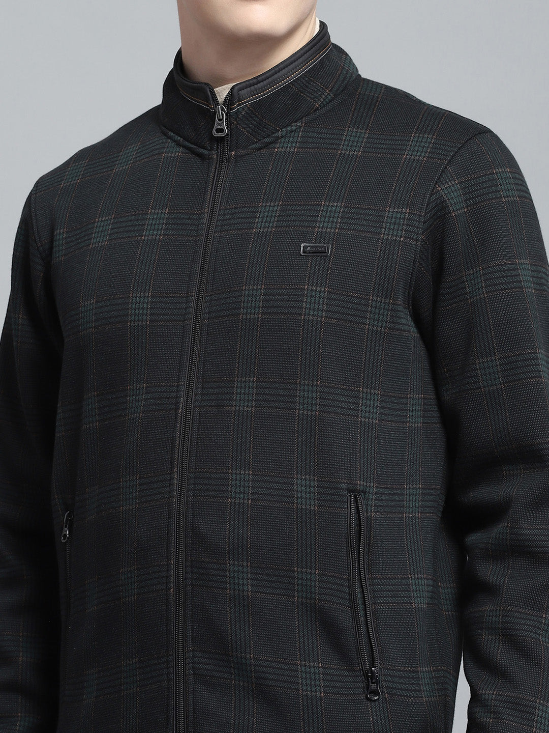 Men Black Self Design Round Neck Full Sleeve Sweatshirt