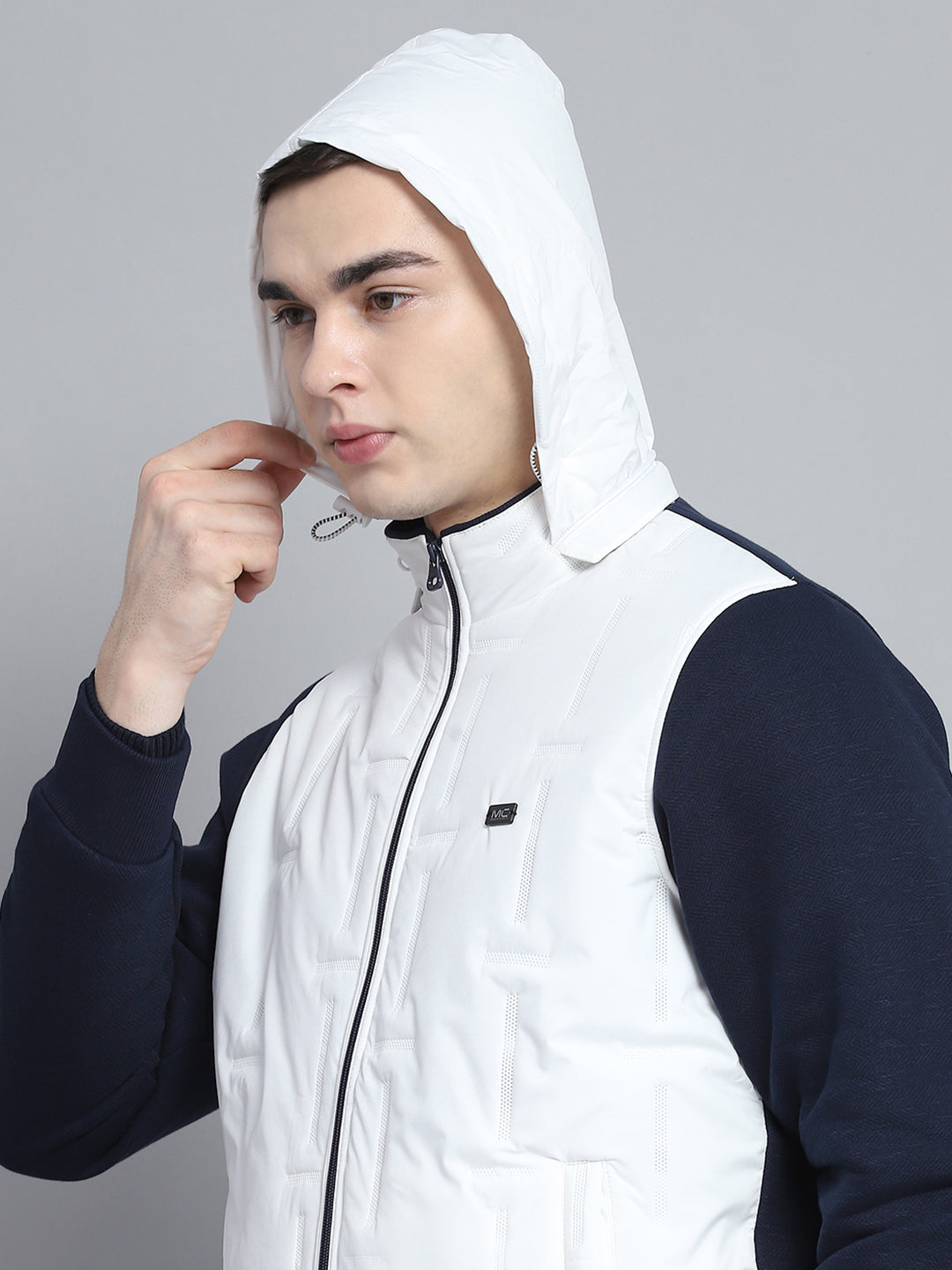 Men Navy Blue & White Solid Detachable Hood Full Sleeve Sweatshirt