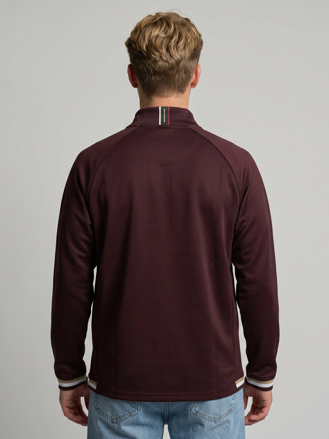 Men Maroon Solid Stand Collar Full Sleeve Sweatshirt