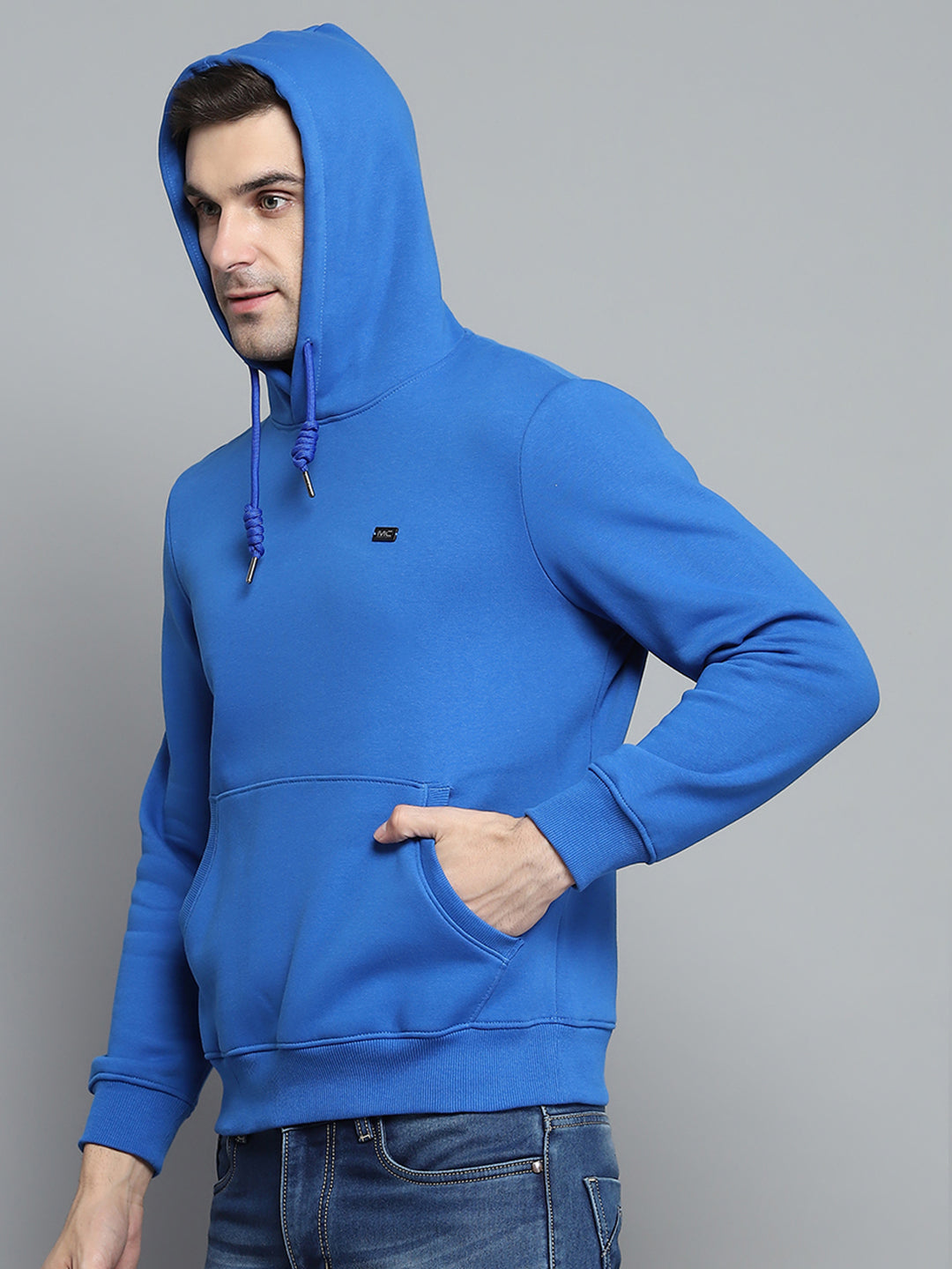 Men Royal Blue Solid Hooded Full Sleeve Sweatshirt