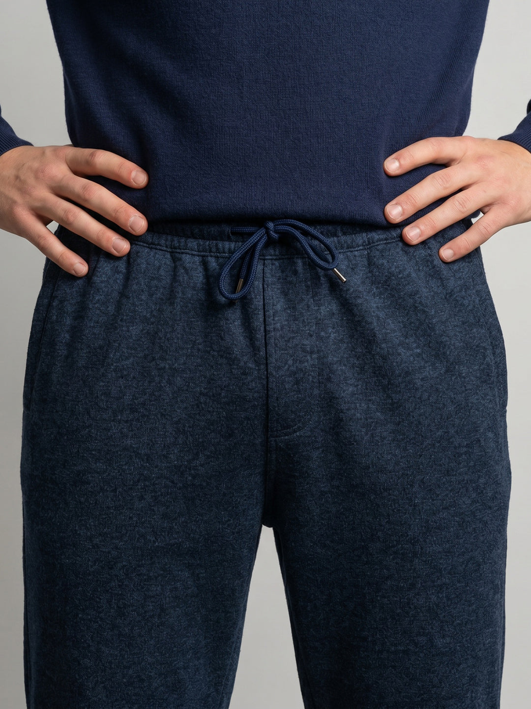 Men Navy Blue Solid Regular Fit Winter Lower