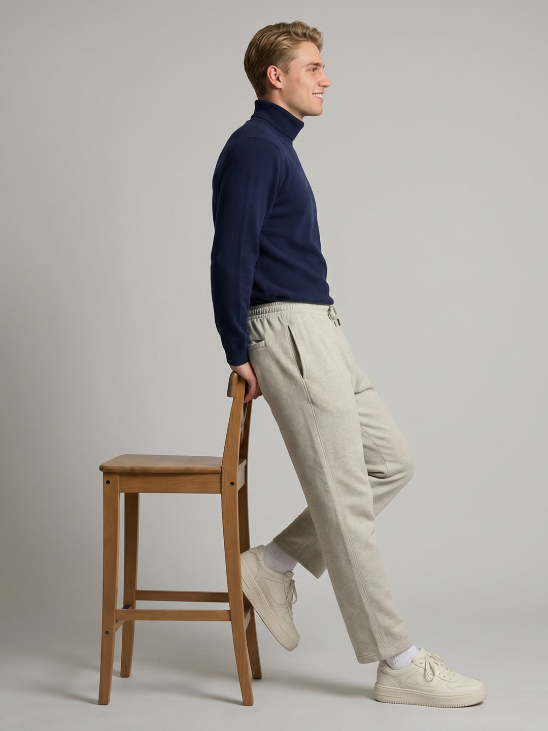 Men Beige Solid Regular Fit Winter Lower