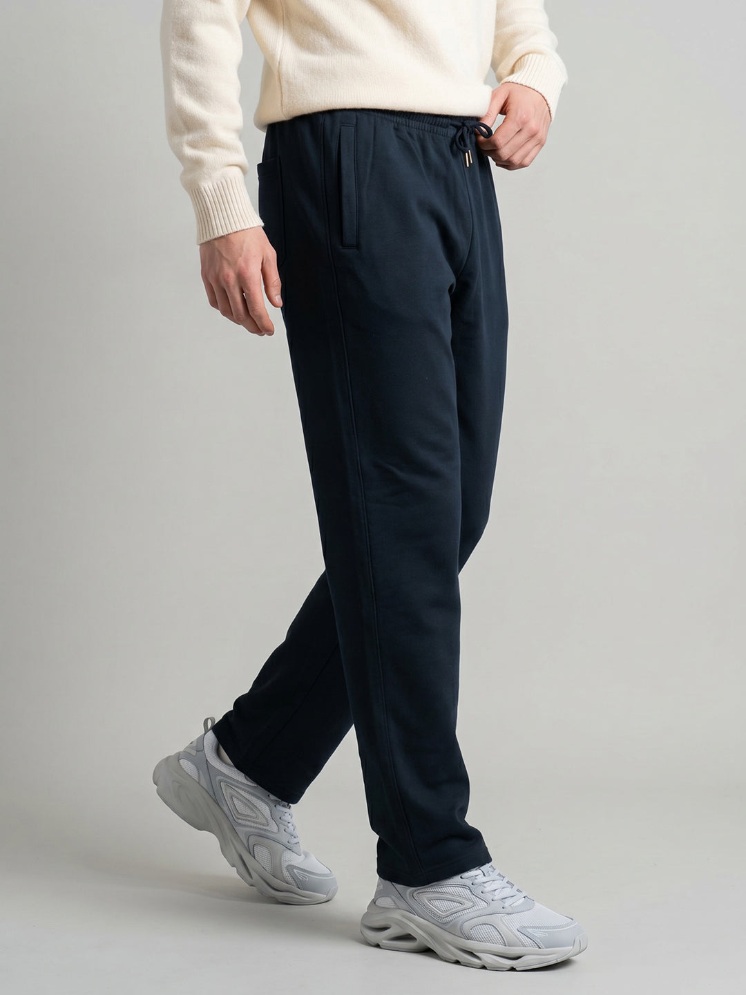 Men Navy Blue Solid Regular Fit Lower
