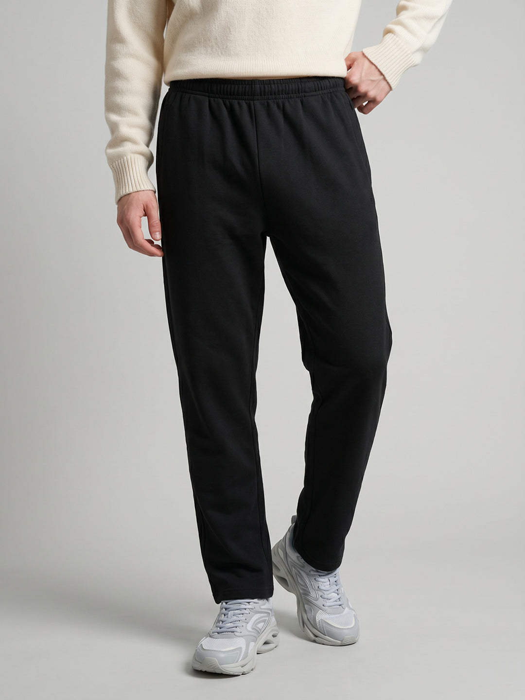 Men Grey Solid Regular Fit Lower