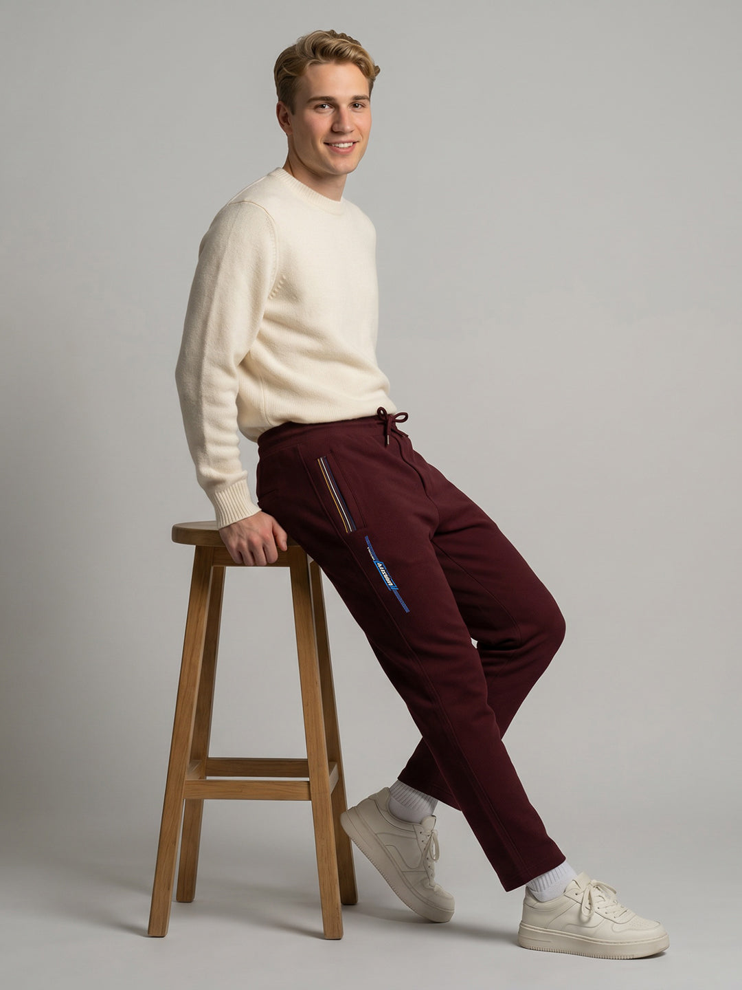 Men Maroon Solid Regular Fit Lower