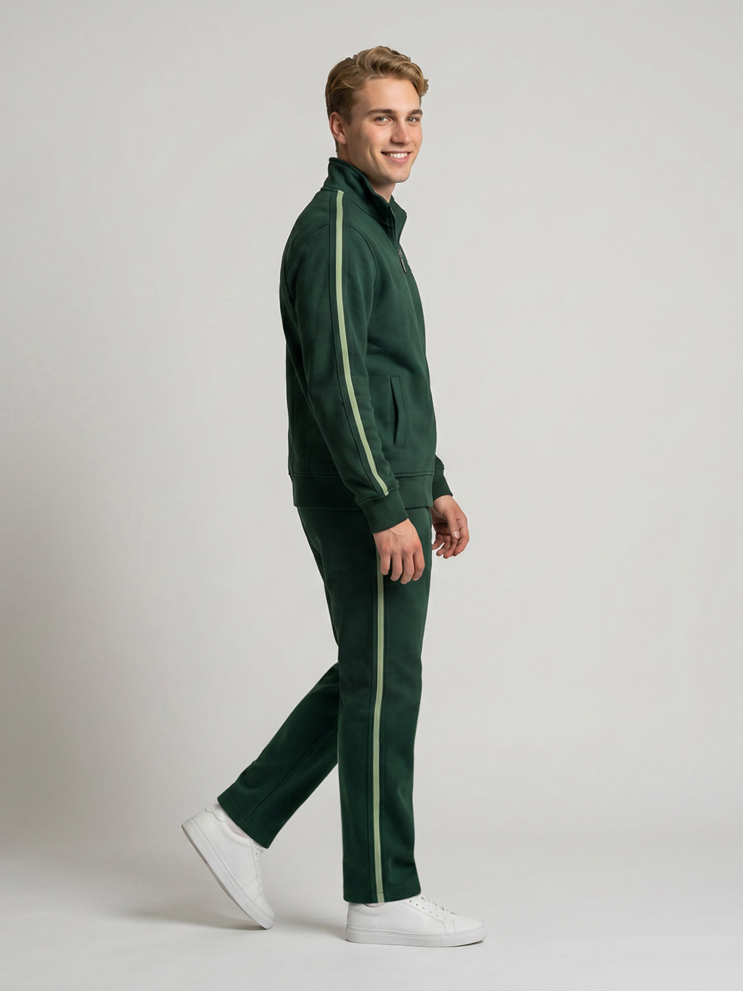 Men Bottle Green Solid Collar Full Sleeve Tracksuit