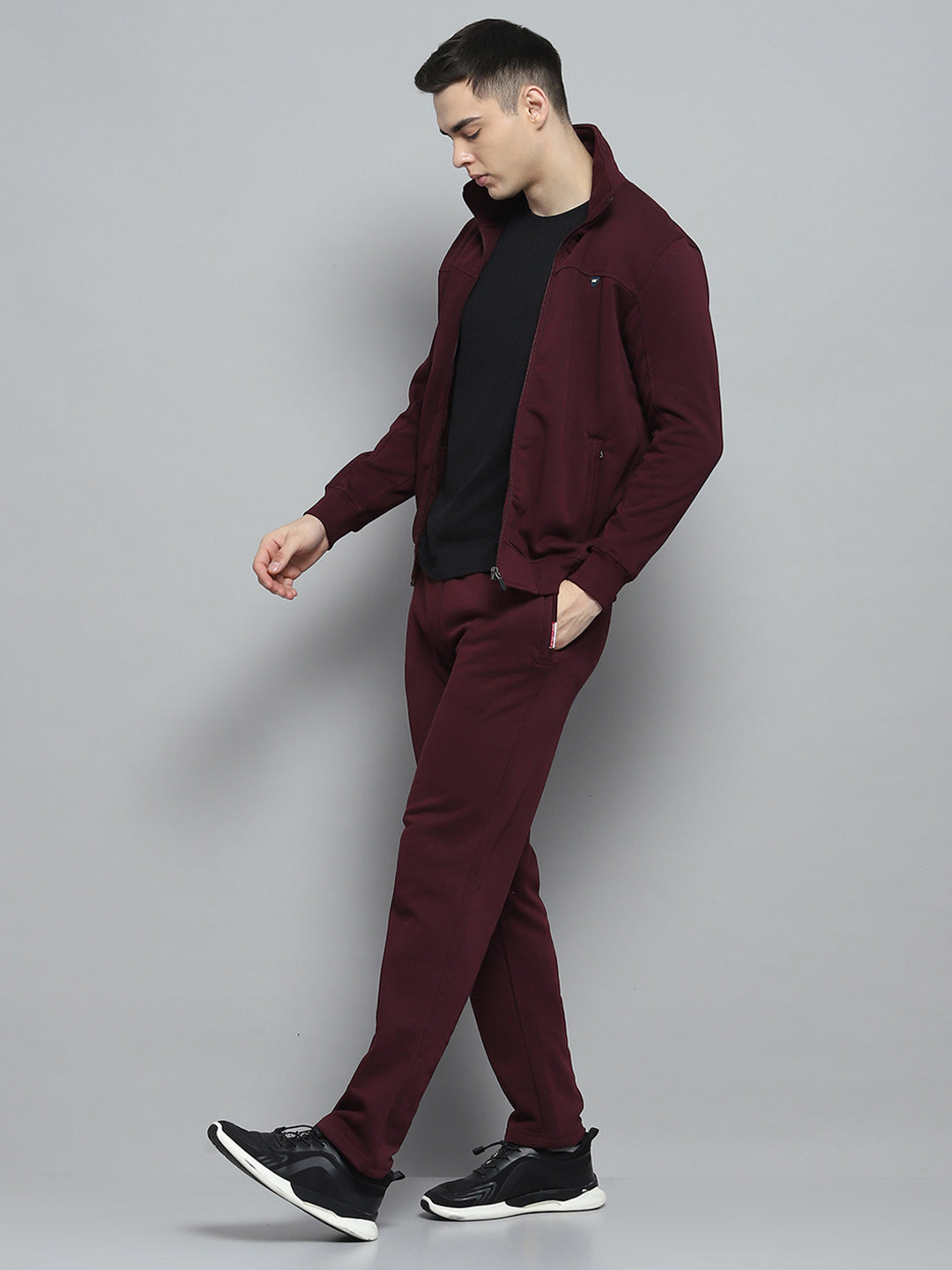 Men Maroon Solid Collar Full Sleeve Winter Tracksuit