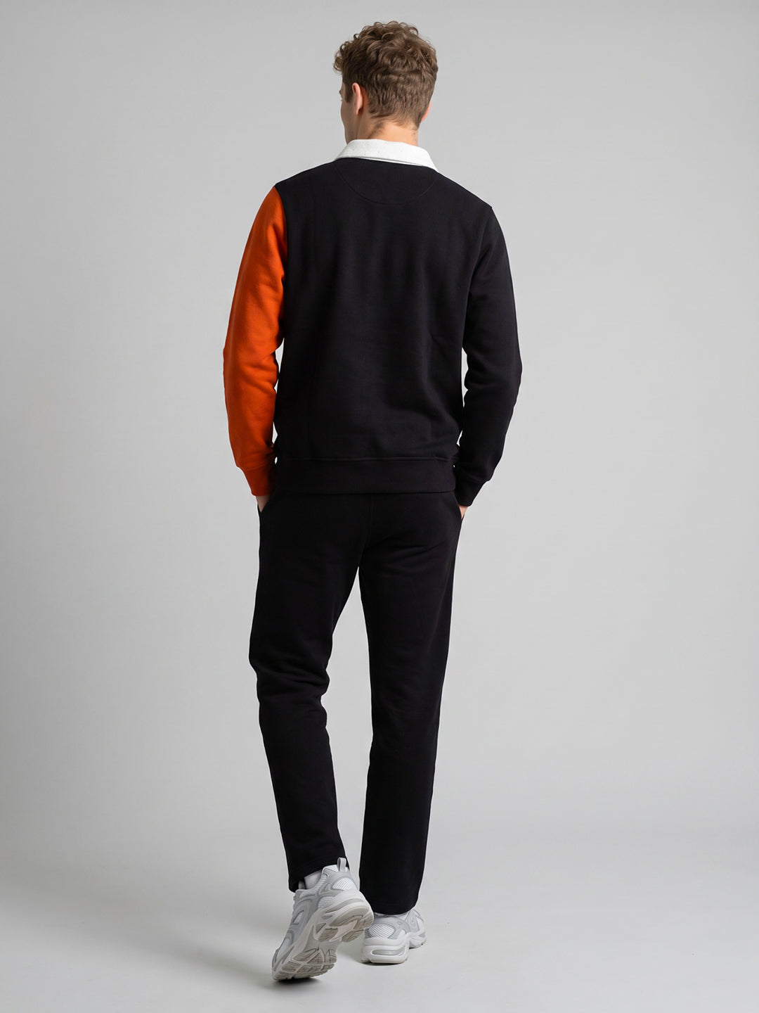 Men Black Colourblocked Turtle Neck Full Sleeve Winter Tracksuit