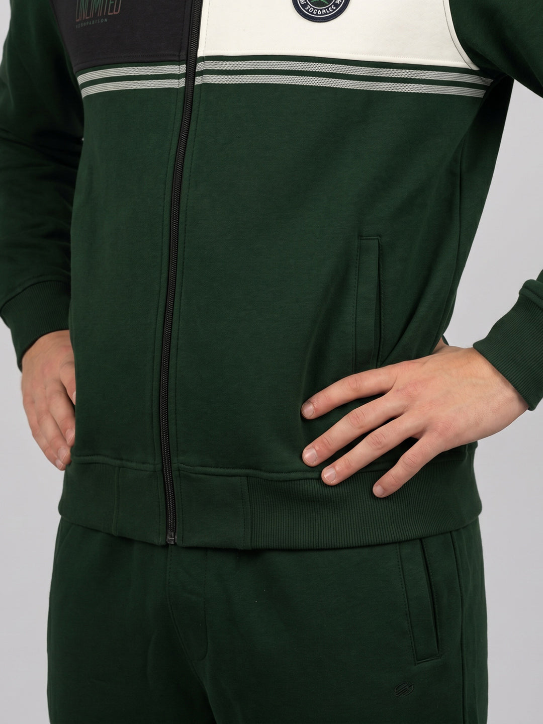 Men Green Printed Stand Collar Full Sleeve Winter Tracksuit