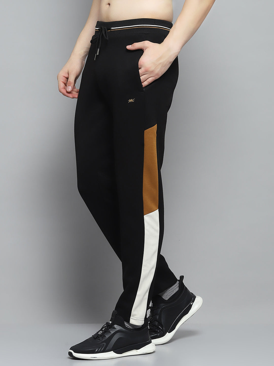 Men Black & White Printed Mock Neck Full Sleeve Winter Tracksuit