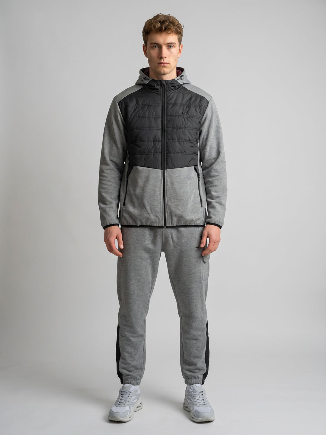 Men Grey Solid Hooded Full Sleeve Winter Tracksuit