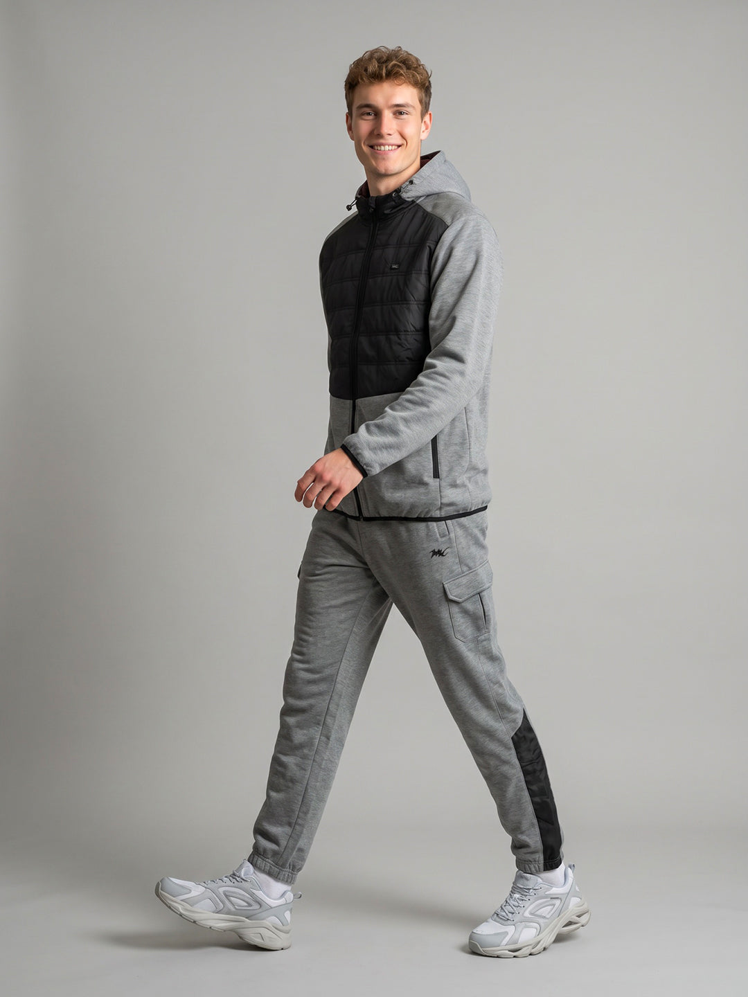 Men Grey Solid Hooded Full Sleeve Winter Tracksuit