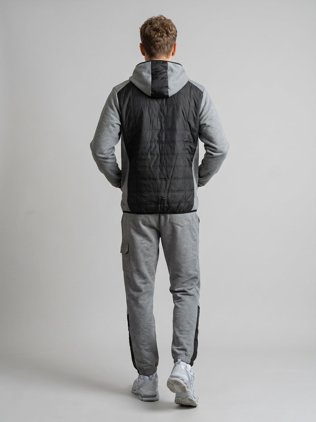 Men Grey Solid Hooded Full Sleeve Winter Tracksuit