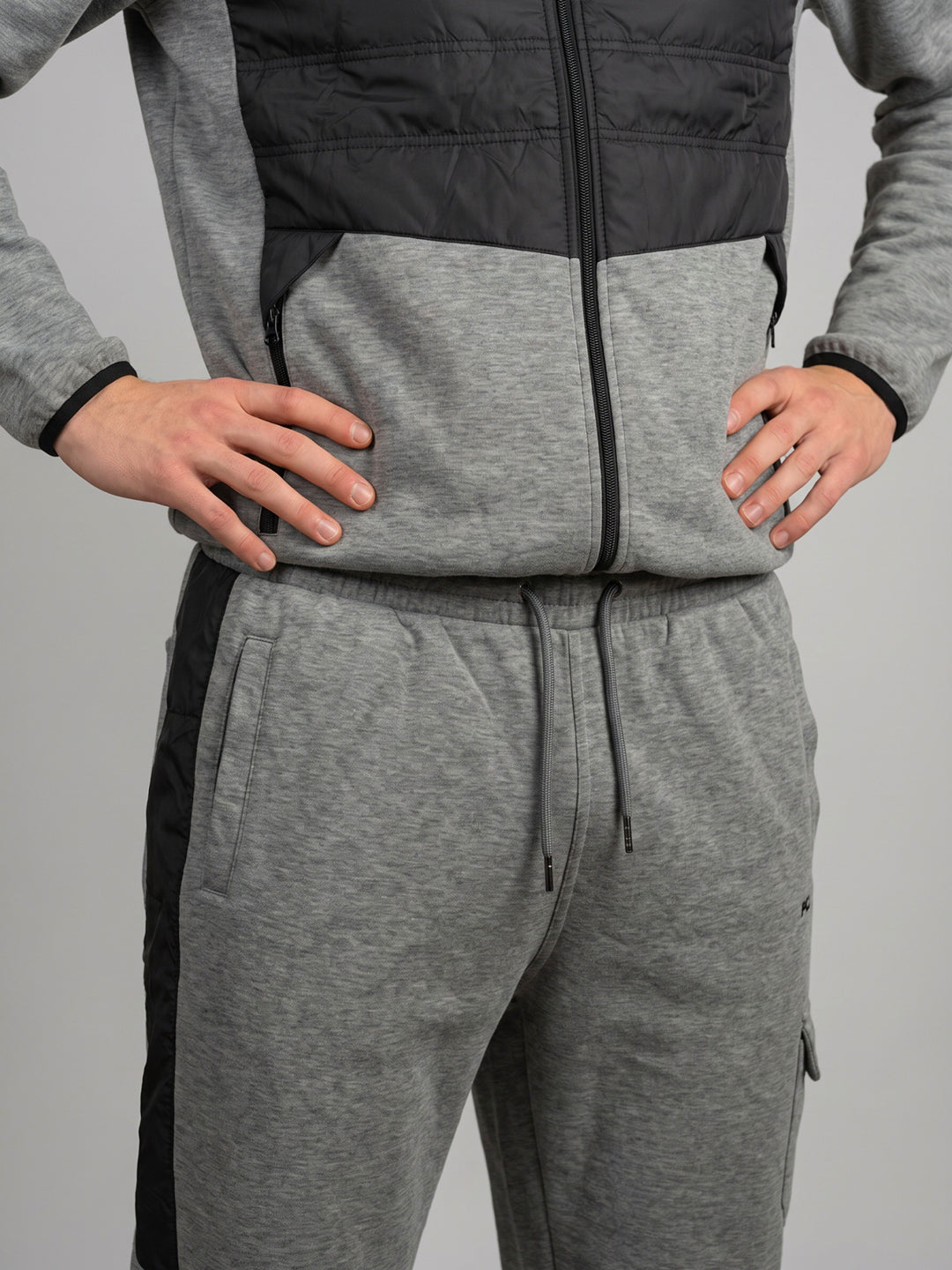 Men Grey Solid Hooded Full Sleeve Winter Tracksuit