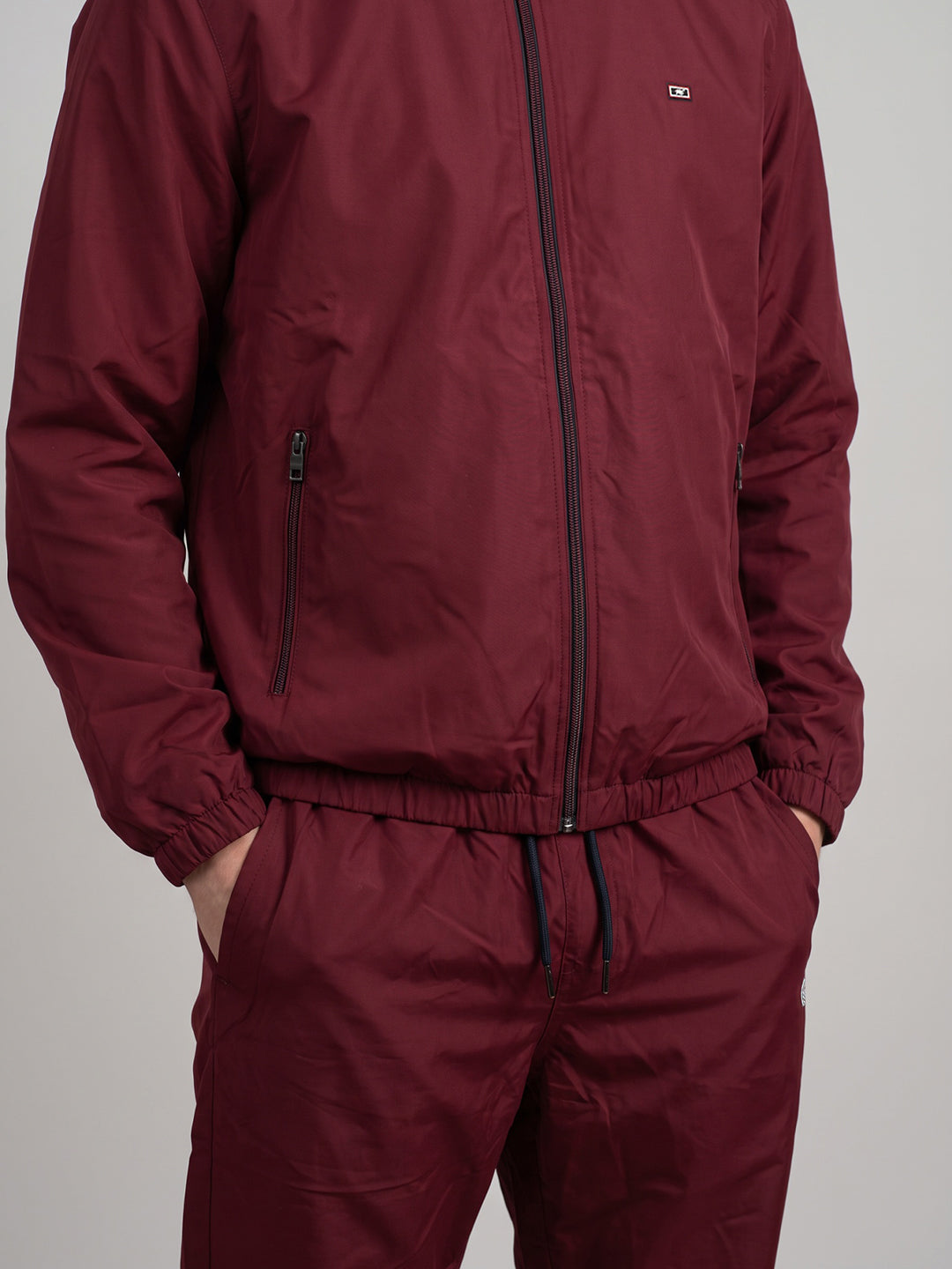 Men Maroon Solid Stand Collar Full Sleeve Winter Tracksuit