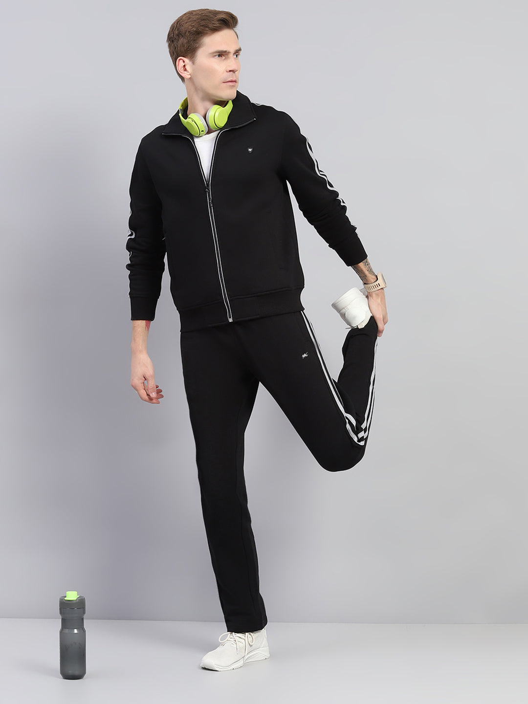Men Black Solid Mock Neck Full Sleeve Winter Tracksuit