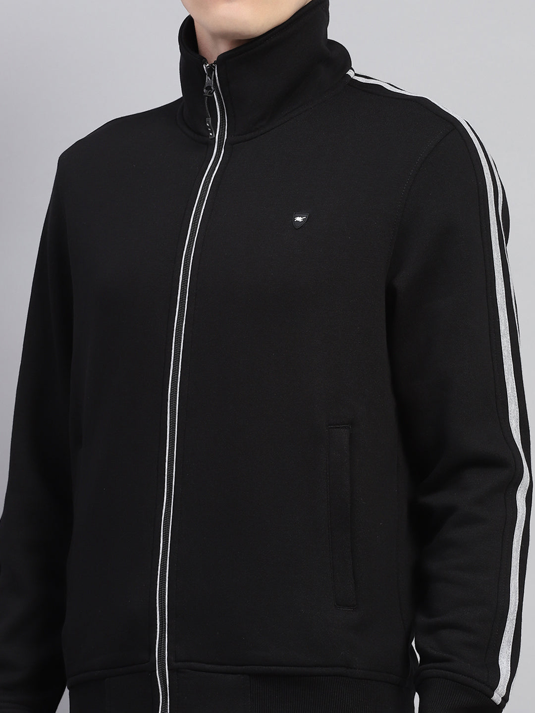 Men Black Solid Mock Neck Full Sleeve Winter Tracksuit