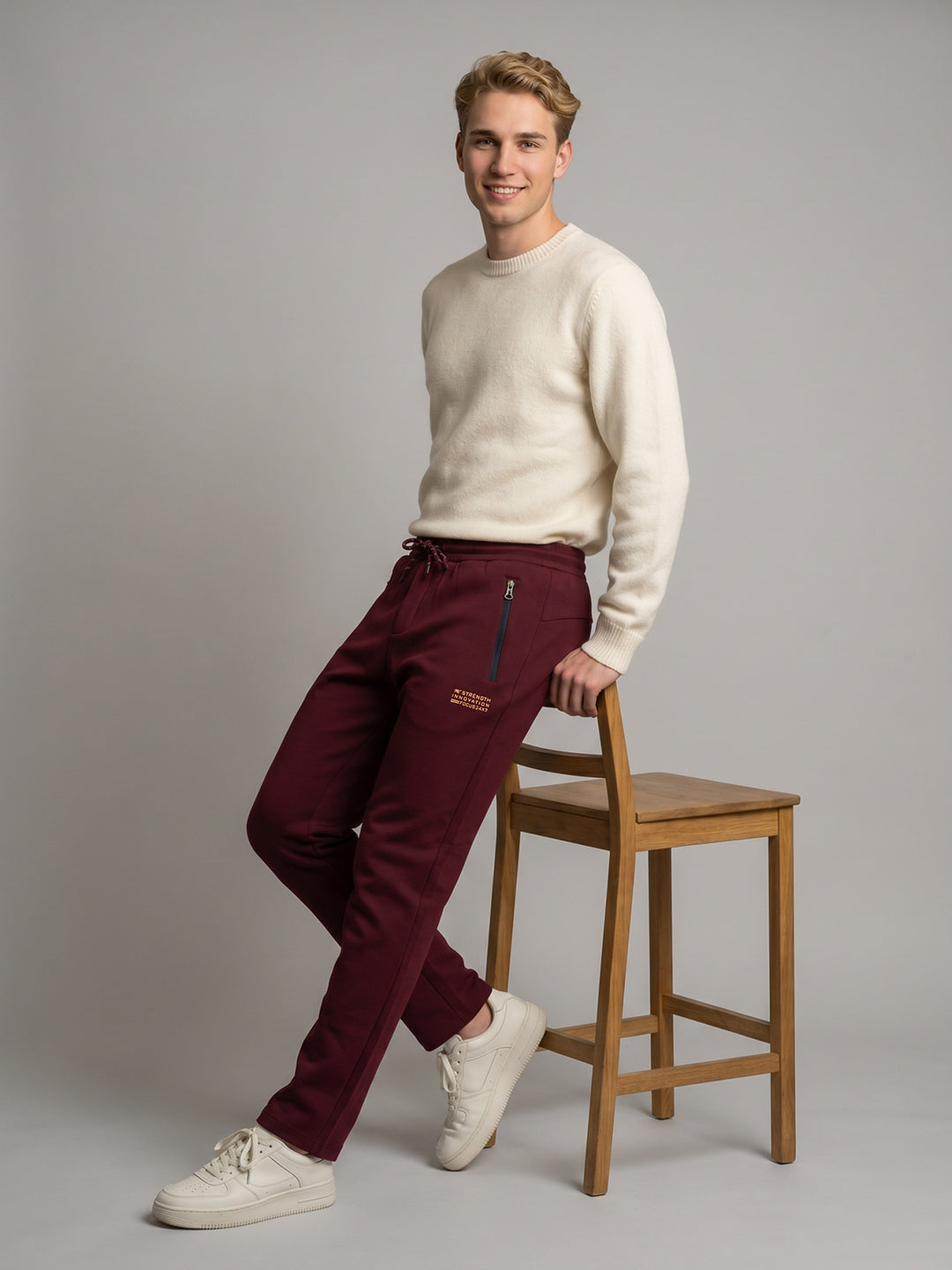 Men Maroon Solid Regular Fit Lower