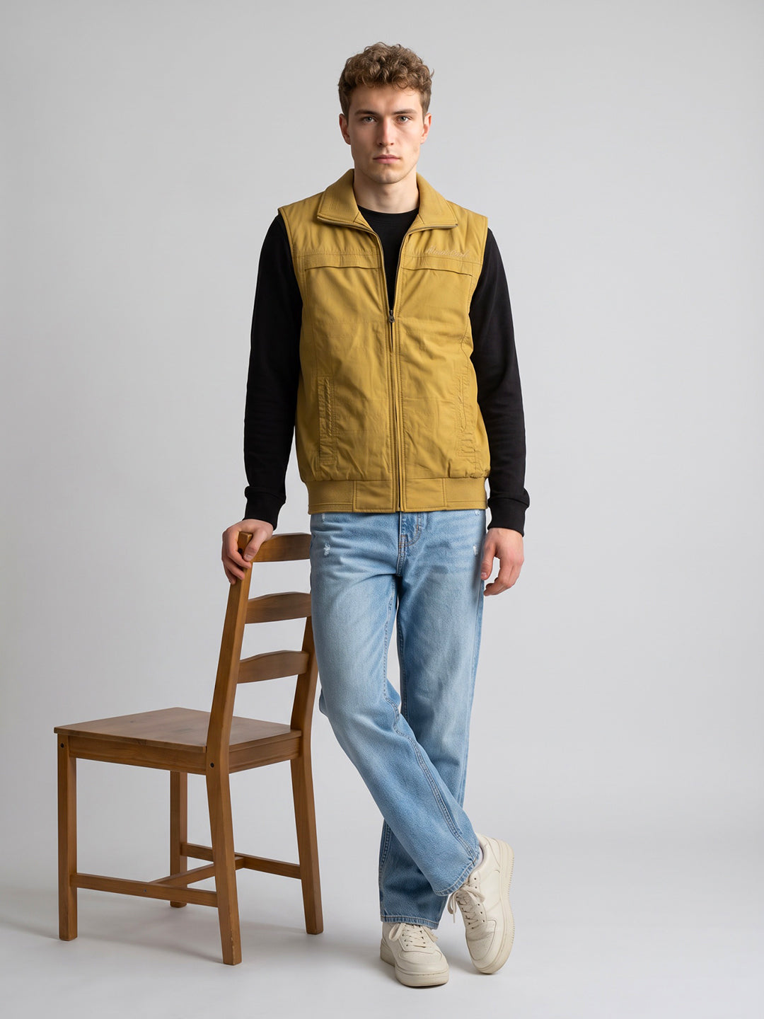 Men Mustard Solid Collar Sleeveless Parka Jacket