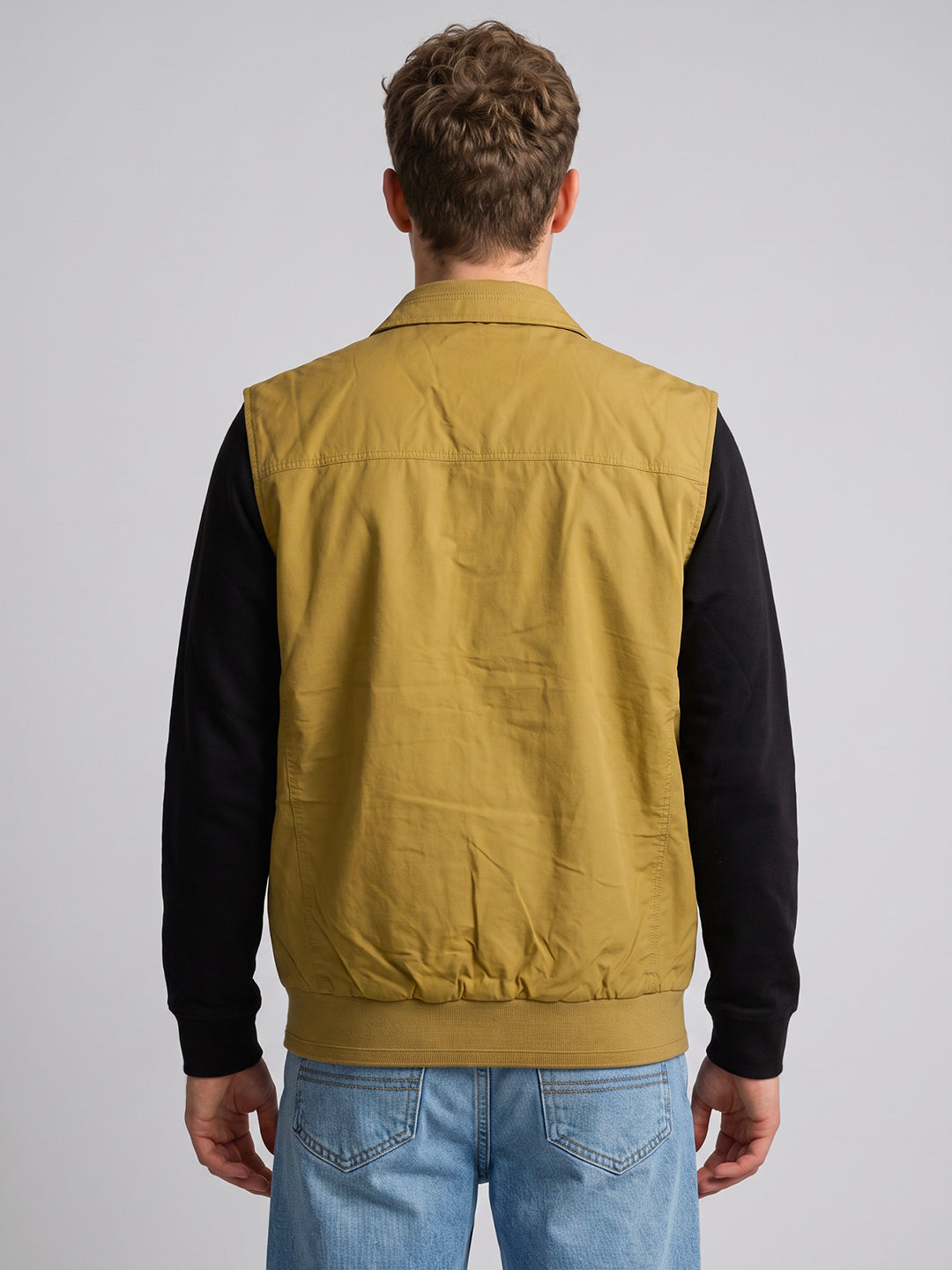 Men Mustard Solid Collar Sleeveless Parka Jacket