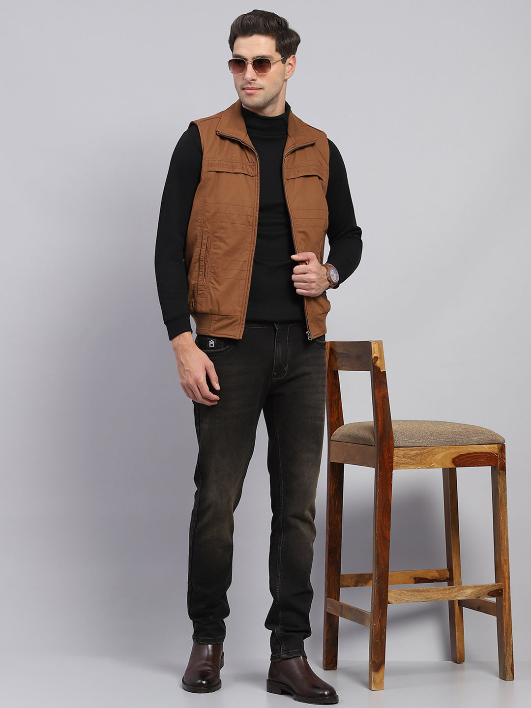 Men Brown Solid Collar Sleeveless Jacket