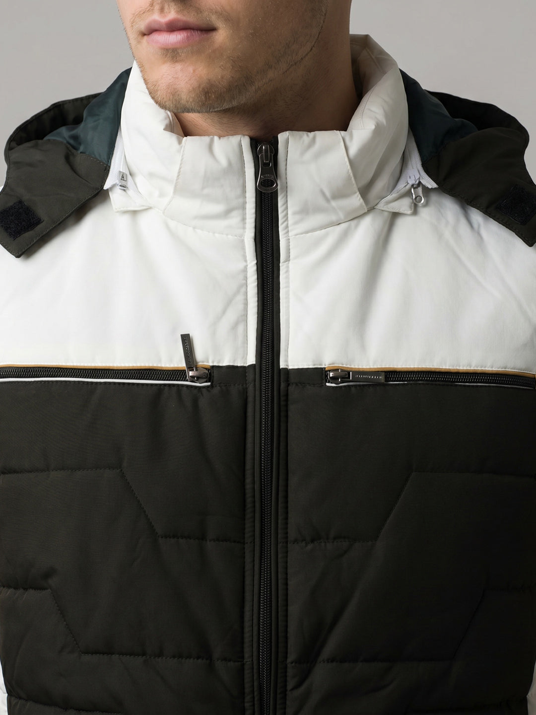 Men Olive Solid Detachable Hood Sleeveless Jacket