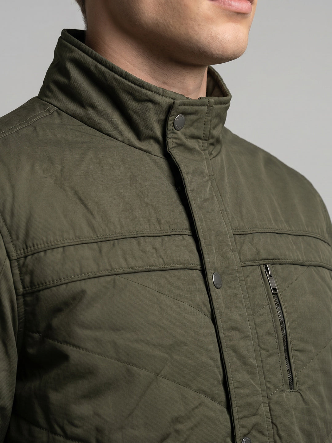 Men Green Solid Turtle Neck Full Sleeve Padded Jacket