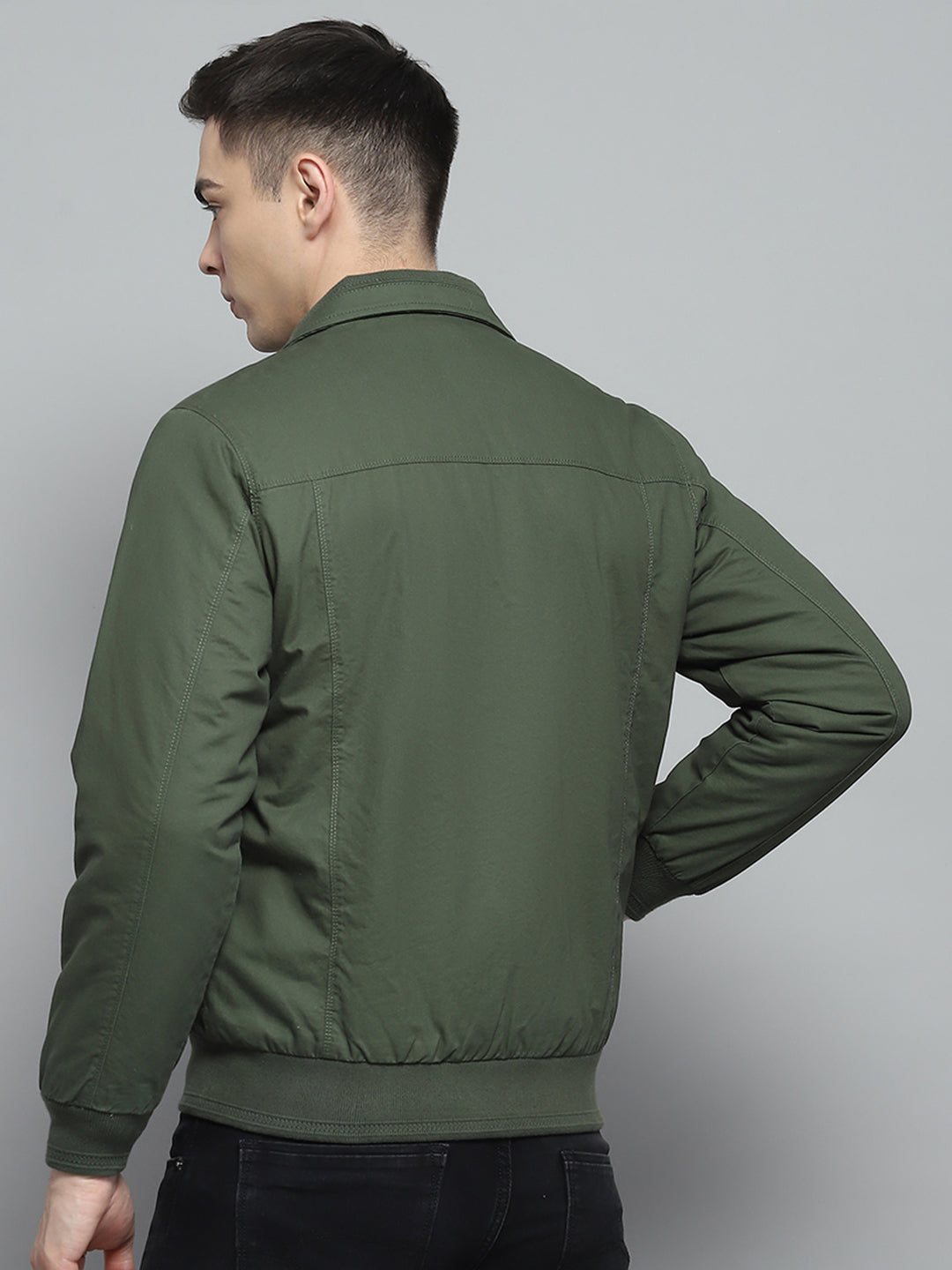 Men Olive Solid Collar Full Sleeve Jacket